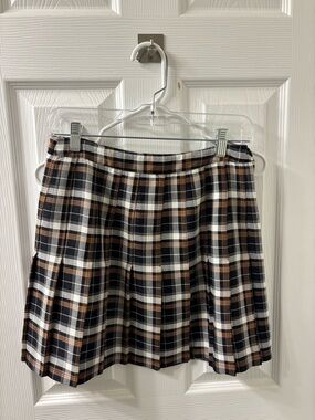 Urban Outfitters Plaid Pleated Mini Skirt in Dark Navy, White & Tan